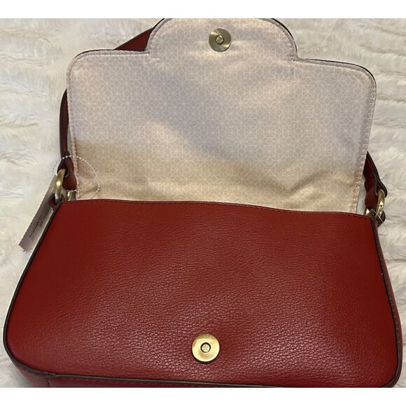 Women's Wal-Mart Stores Red MIA Shoulder Bag w/Snap Button One Size (NEW-Other) - Picture 14 of 15